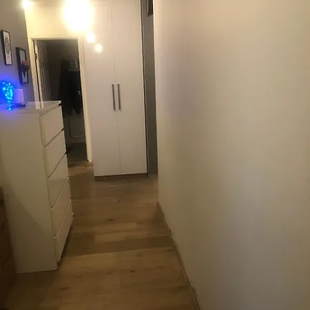 Entire 2-bedroom With Need Reykjavík