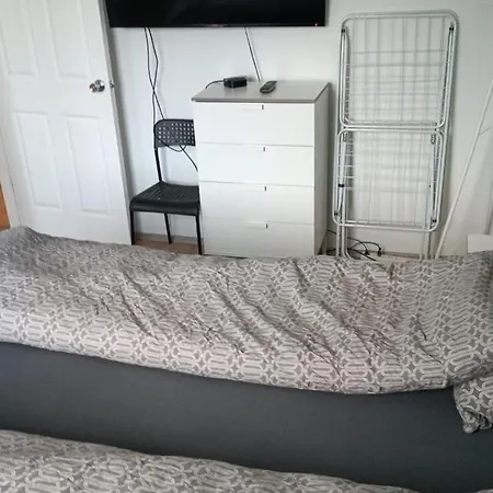 Entire 2-bedroom With Need Appartement